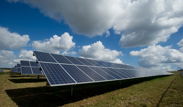 太陽電池蓄電システムの進歩：知っておくべきこと